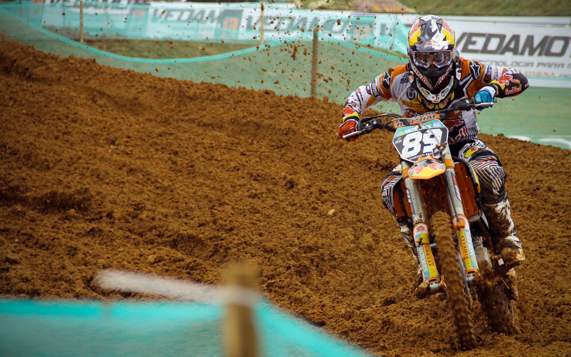 爱游戏体育在线-“英超豪门拼劲十足，点滴比赛决定命运”，英超十大豪门